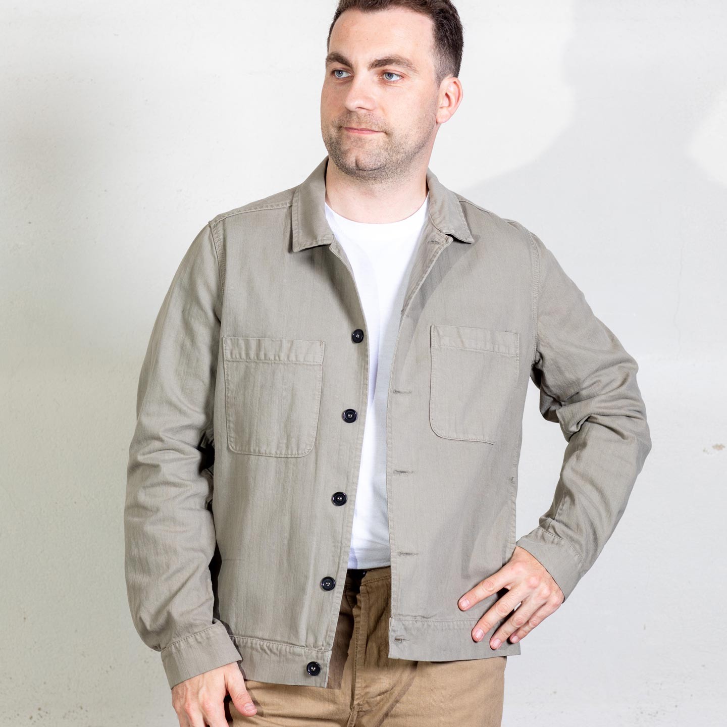 Bomber jacket in 100% Cotton Herringbone canvas Clay