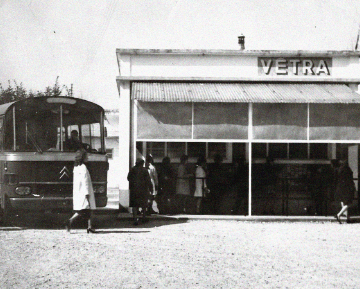 Arrivée en bus VETRA en 1958